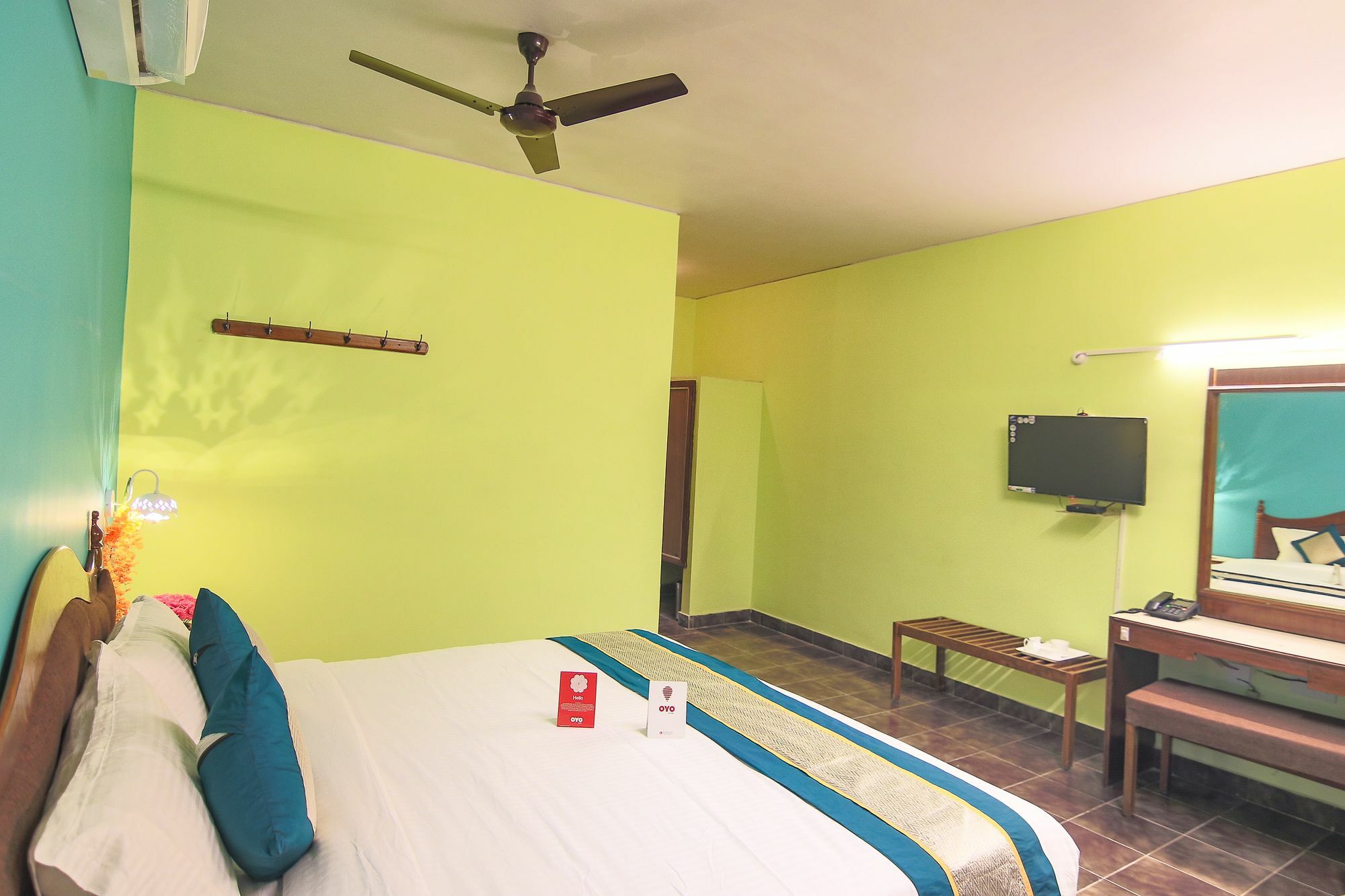Oyo 10709 Hotel Sbt Visakhapatnam Ngoại thất bức ảnh