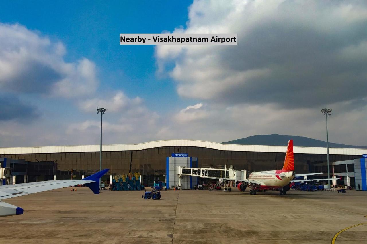 Oyo 10709 Hotel Sbt Visakhapatnam Ngoại thất bức ảnh